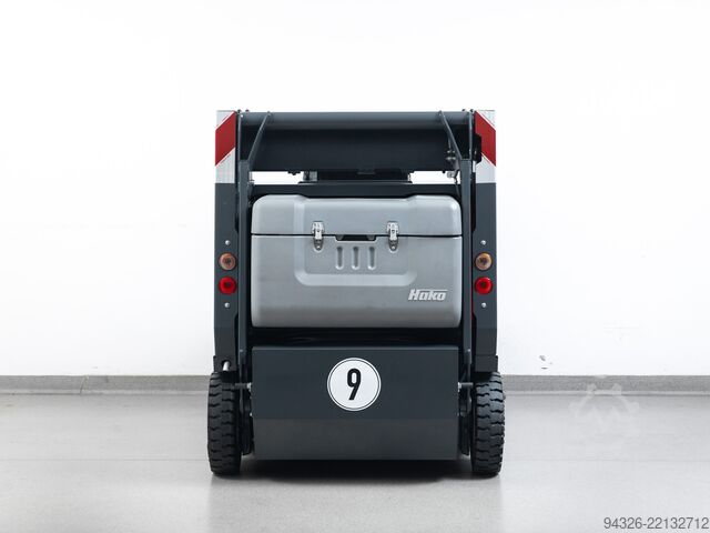 Balayeuse Hako Jonas 1200 D Hako Jonas 1200 D Diesel - 735mth - 13200m²/h
