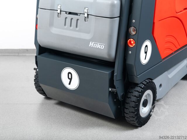 Balayeuse Hako Jonas 1200 D Hako Jonas 1200 D Diesel - 735mth - 13200m²/h