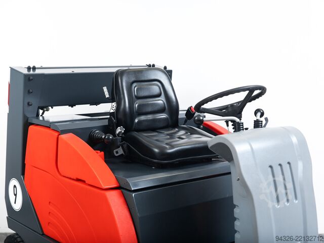 Balayeuse Hako Jonas 1200 D Hako Jonas 1200 D Diesel - 735mth - 13200m²/h