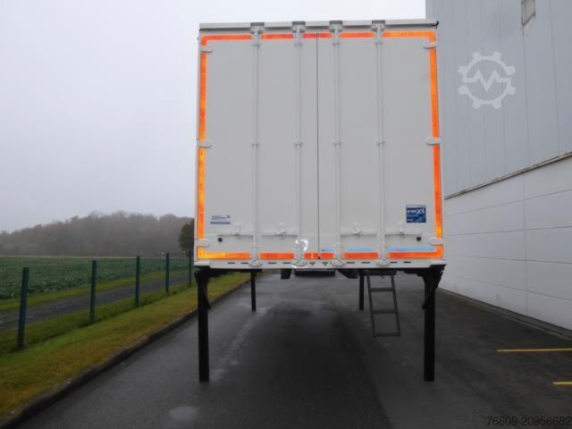 Cserélhető felépítményes pótkocsi KRONE Heck mit Portaltüren