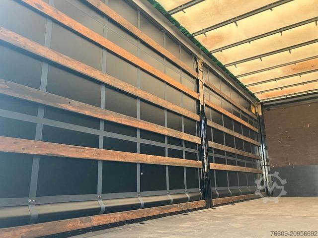 Cserélhető felépítményes pótkocsi KRONE Wechselbrücke Plane