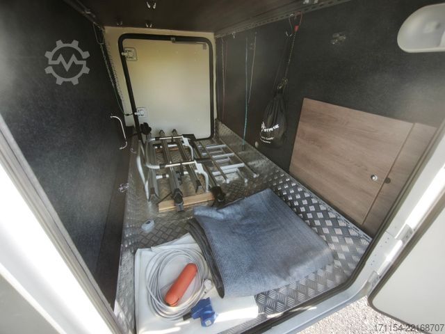 Integrerad husbil MOBILVETTA K-Silver I 59, Längsbetten, Solar, Klima, TV,