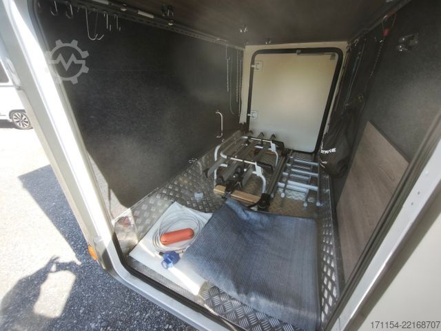 Integrerad husbil MOBILVETTA K-Silver I 59, Längsbetten, Solar, Klima, TV,