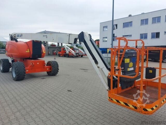 Ledad teleskopisk arbetsplattform JLG 800AJ