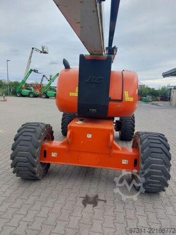 Ledad teleskopisk arbetsplattform JLG 800AJ