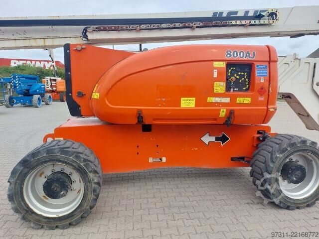 Ledad teleskopisk arbetsplattform JLG 800AJ