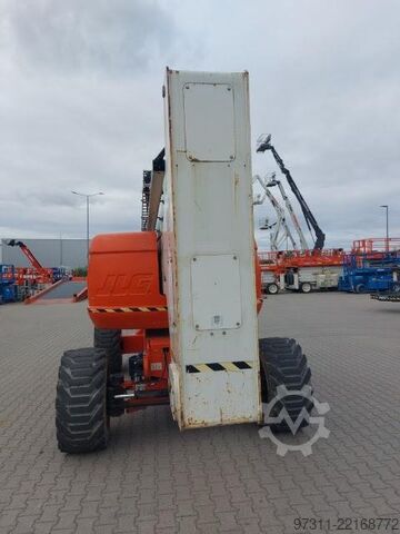 Ledad teleskopisk arbetsplattform JLG 800AJ