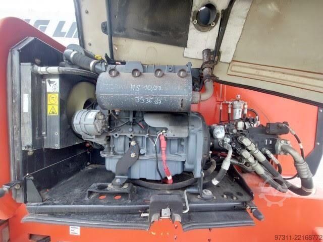 Ledad teleskopisk arbetsplattform JLG 800AJ