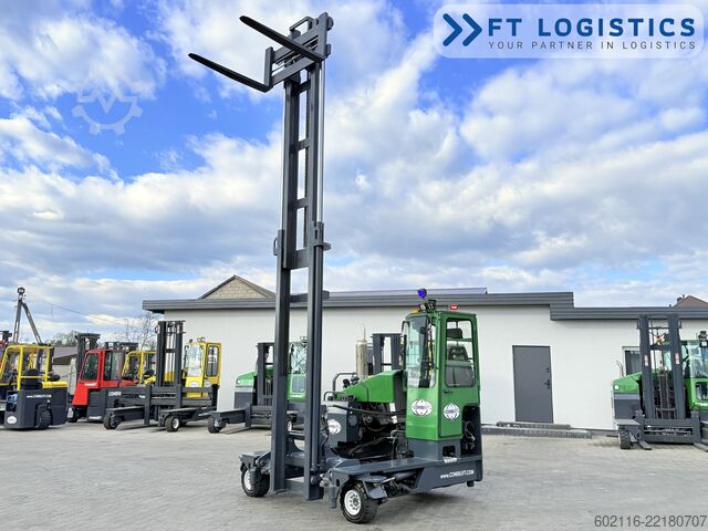 Carretilla retráctil de 4 vías Combilift C4500 GAS DUPLEX 5500 FORK POSITIONER
