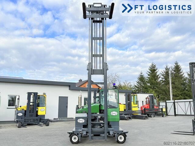 Carretilla retráctil de 4 vías Combilift C4500 GAS DUPLEX 5500 FORK POSITIONER