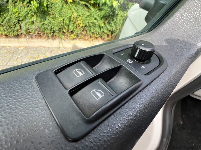 Box van VOLKSWAGEN T5 Transporter 2.0 Tdi Koffer Alko Luftfederung