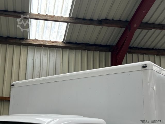 Box van VOLKSWAGEN T5 Transporter 2.0 Tdi Koffer Alko Luftfederung