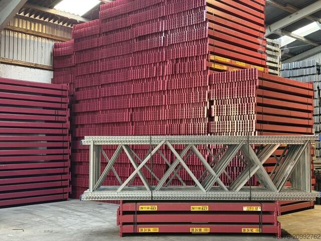 Système de rayonnage à palettes pour entrepôt à grande hauteur SSI Schäfer PR 600 Regallänge: 27,99 lfm.