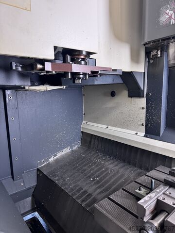 Centre d’usinage vertical Deckel Maho DMC 635V