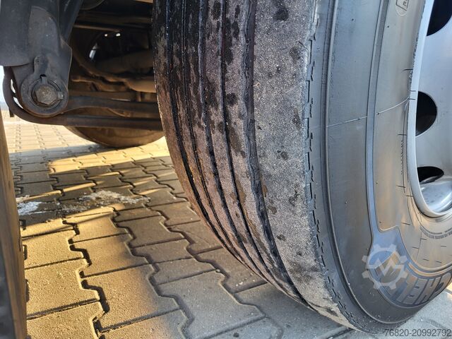 Camión de la basura Renault D26