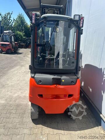 Empilhador eléctrico de 3 rodas Linde E20PHL-01