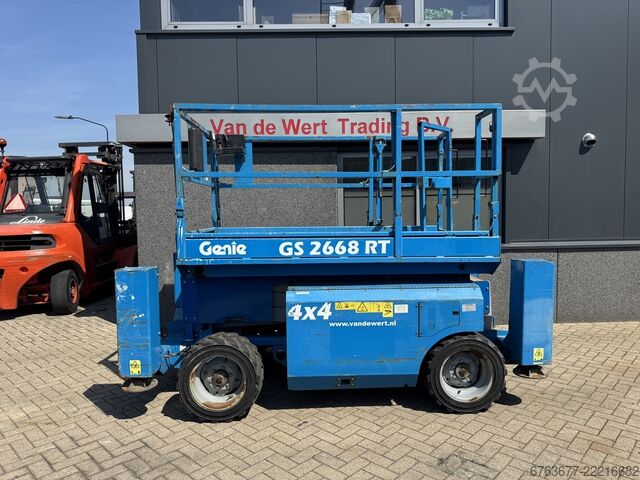 Genie GS 2668 RT  Hoogwerker / Arbeitsbuhne / Sciccor 10M werkhoogte 4x4 kubota Diesel 2008 GENIE GS 2668 RT  Hoogwerker / Arbeitsbuhne / Sciccor 10M werkhoogte 4x4 kubota Diesel 2008