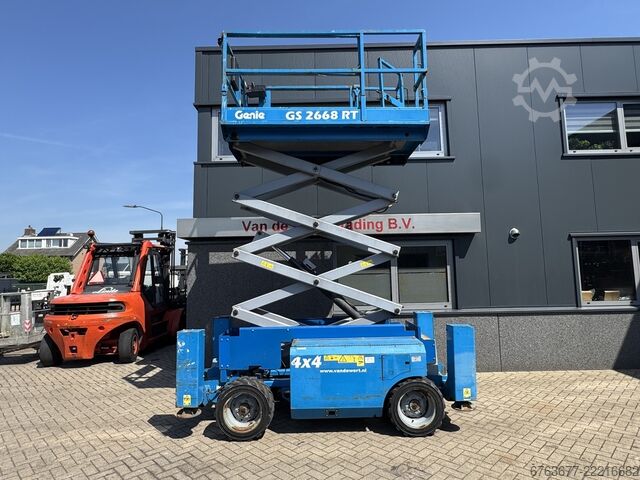 Genie GS 2668 RT  Hoogwerker / Arbeitsbuhne / Sciccor 10M werkhoogte 4x4 kubota Diesel 2008 GENIE GS 2668 RT  Hoogwerker / Arbeitsbuhne / Sciccor 10M werkhoogte 4x4 kubota Diesel 2008