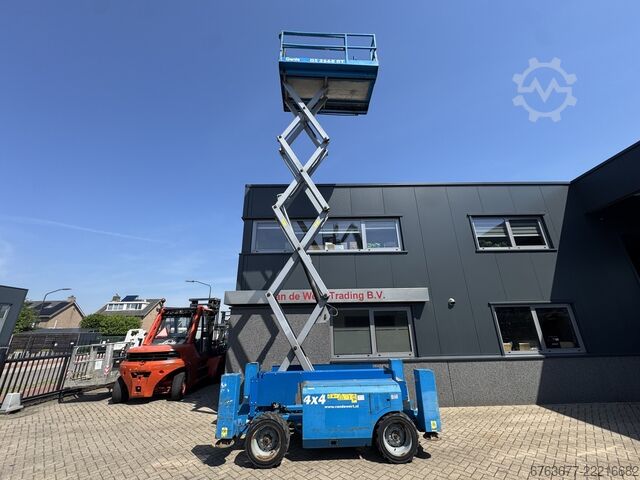 Genie GS 2668 RT  Hoogwerker / Arbeitsbuhne / Sciccor 10M werkhoogte 4x4 kubota Diesel 2008 GENIE GS 2668 RT  Hoogwerker / Arbeitsbuhne / Sciccor 10M werkhoogte 4x4 kubota Diesel 2008
