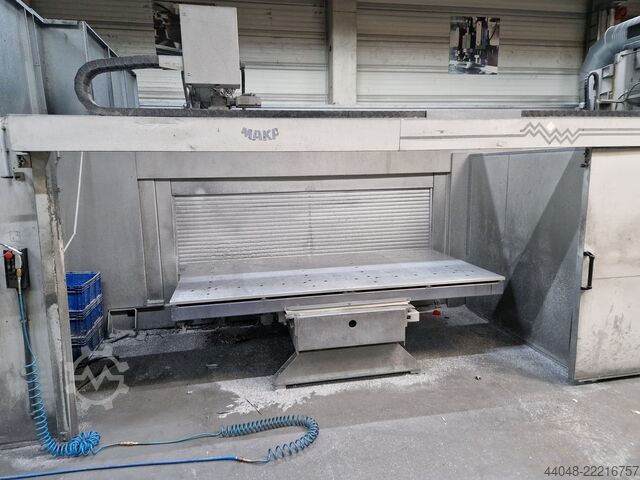 CNC işleme merkezi MAKA MM 7t