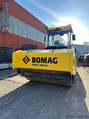 Rouleau monocylindre Bomag BW 219 DH-5 Walzenzug