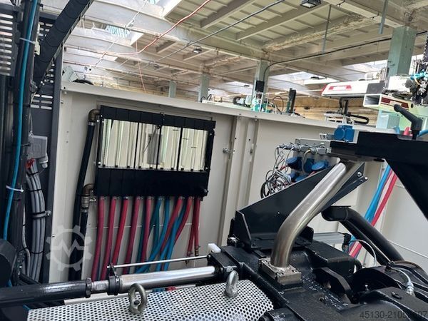 Formsprutningsmaskin Engel Victory 330H/80V/160 combi Ecodrive