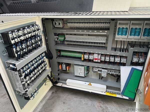 Formsprutningsmaskin Engel Victory 330H/80V/160 combi Ecodrive