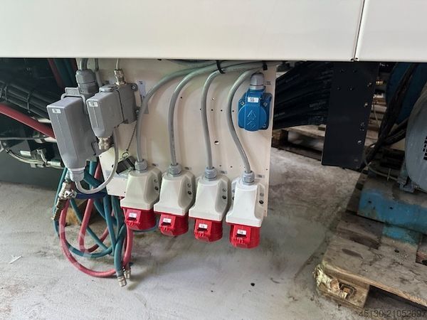 Formsprutningsmaskin Engel Victory 330H/80V/160 combi Ecodrive