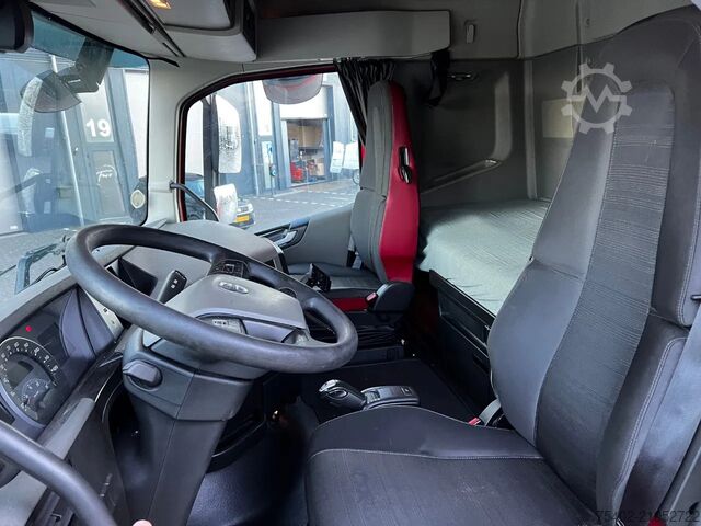 Standard-SZM Volvo FH 13.420 Globetrotter / Mega / 2x Tank