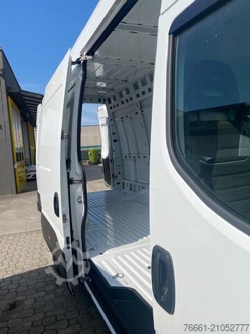 Furgão de teto alto Iveco DAILY 35C12 V 4100 H3 Quad-Tor RG