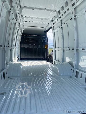 Furgão de teto alto Iveco DAILY 35C12 V 4100 H3 Quad-Tor RG