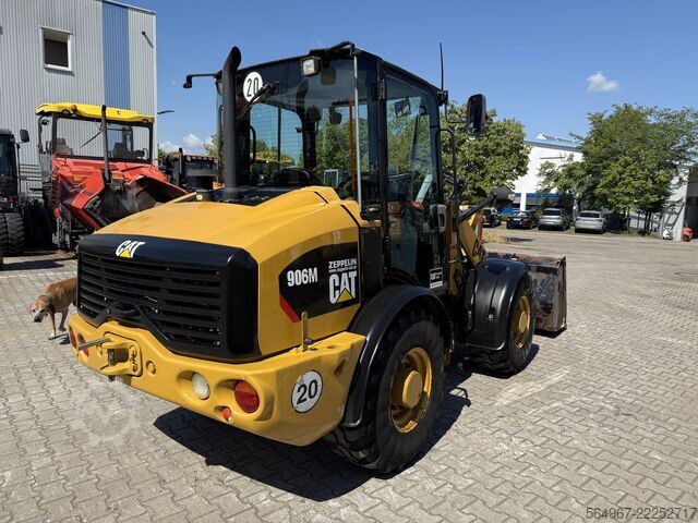 încărcător Caterpillar 906M Radlader 55 kW 5600 kg