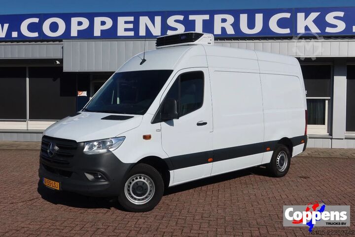 Dubă frigorifică Mercedes-Benz 317CDI L2/H2 Automaat Carrier Xarios koelen/vri...