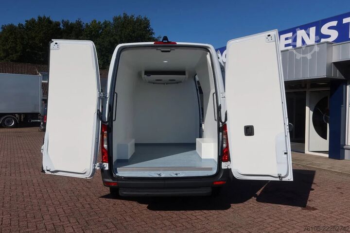 Dubă frigorifică Mercedes-Benz 317CDI L2/H2 Automaat Carrier Xarios koelen/vri...