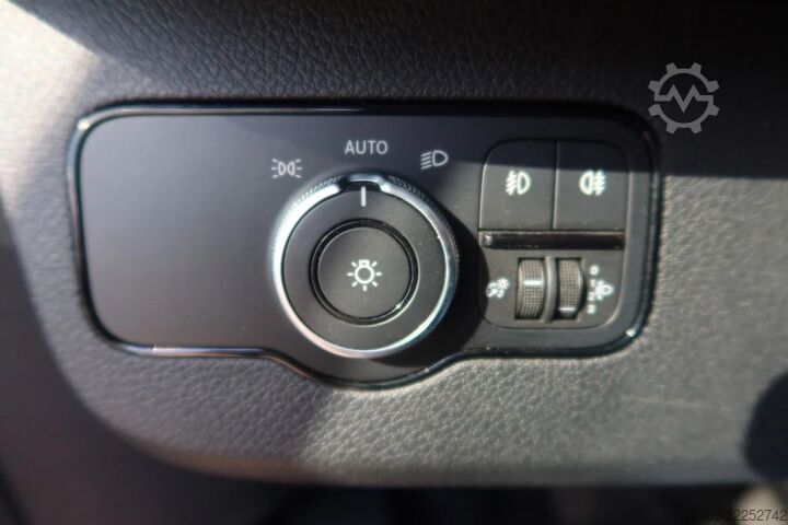 Dubă frigorifică Mercedes-Benz 317CDI L2/H2 Automaat Carrier Xarios koelen/vri...
