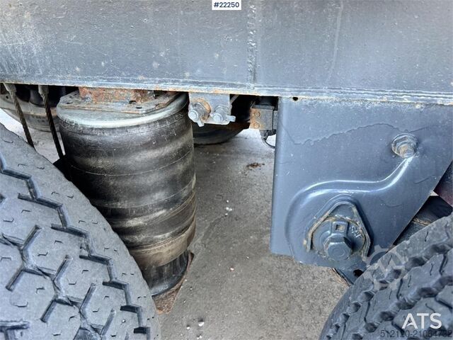 Maur Triple-Axle Trailer Maur Triple-Axle Trailer