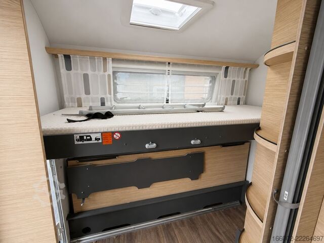 Lakókocsi FENDT Apero 495 SKM 2.000 kg Truma-Klimaanlage
