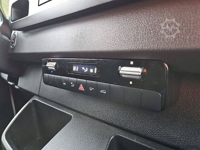 Bestelauto MERCEDES-BENZ ESPRINTER L2H2 Elektrisch AC!