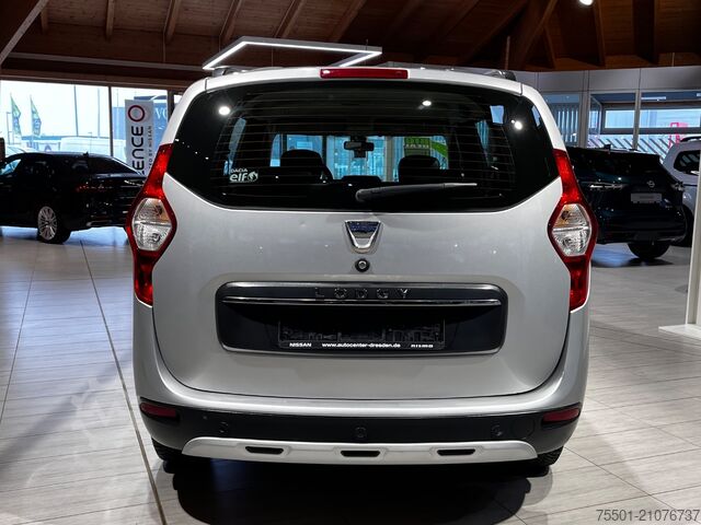 Minibus Dacia Lodgy 1.6 SCe 100 Stepway SHZ+LM+PDC+WKR&SKR