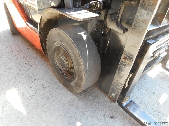 Heftruck Toyota 02-8FDF25 Triplex + SS + ZV + Kabine