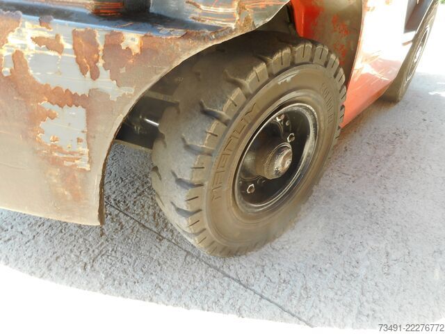 Heftruck Toyota 02-8FDF25 Triplex + SS + ZV + Kabine