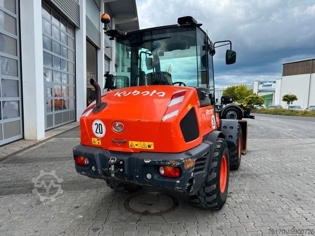 Cargadora de ruedas KUBOTA R070 / Gabel & Schaufel / nur 1.869h!