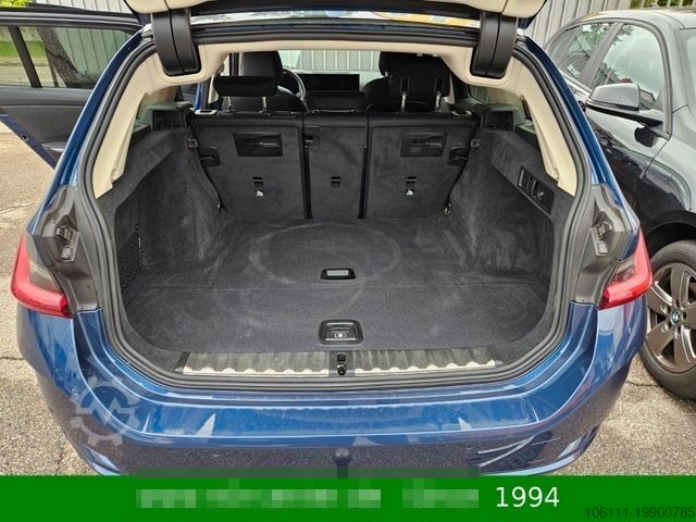 Kleinbus BMW 318 d Touring Navigation Kamera wenkbar