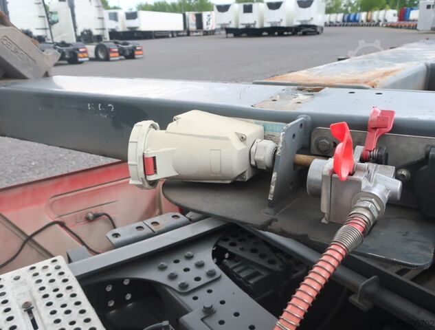 Değişebilir kasalı yarı römork D-Tec VCC-01/FT LS S Mittelausschub 2x Lift Genset