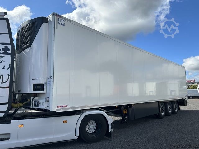 Køletrailer Schmitz Cargobull SKO 24 Doppelstock Carrier Vector HE19