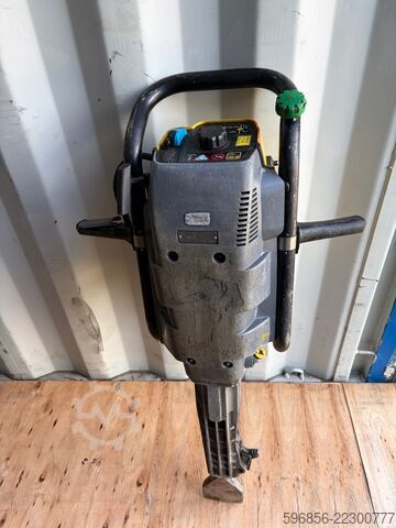 Atlas Copco Cobra PRO – martillo demoledor a gasolina Atlas Copco Cobra PRO – młot spalinowy wyburzeniowy Atlas Copco Cobra PRO – młot spalinowy wyburzeniowy