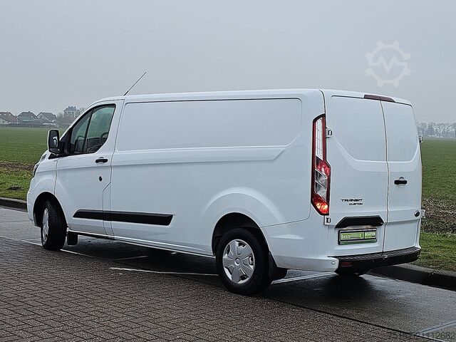 Bestelauto FORD TRANSIT CUSTOM 2.0 L2H1 Navi Airco!