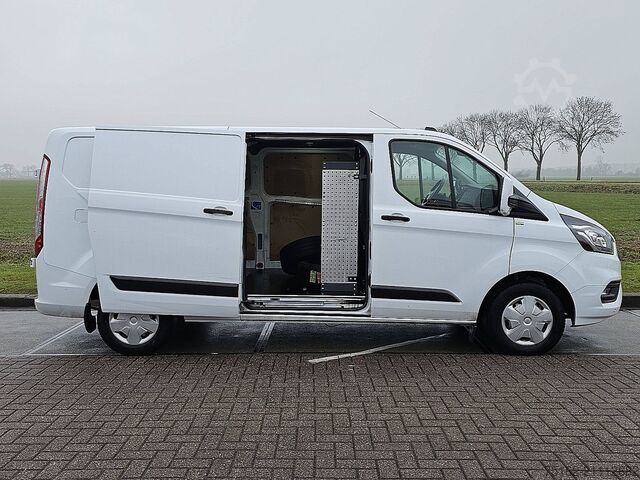 Bestelauto FORD TRANSIT CUSTOM 2.0 L2H1 Navi Airco!