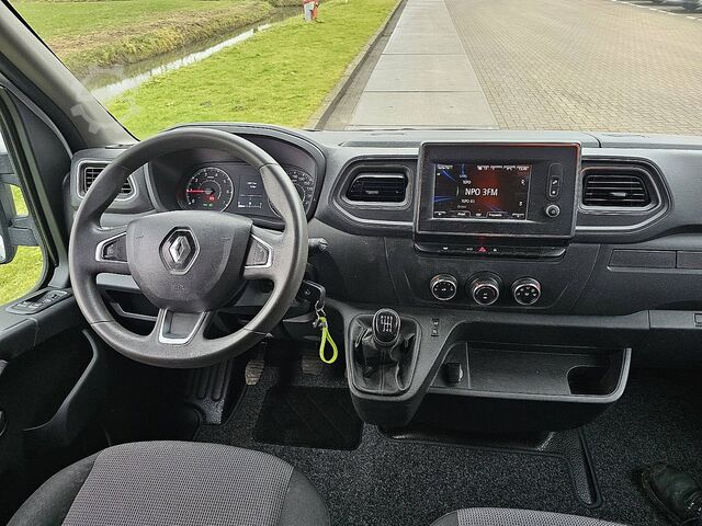 Bestelauto RENAULT MASTER 2.3 DCI 135 L2H2