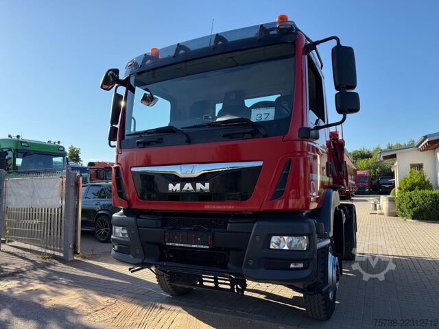 Camión volquete MAN TGM 13.290 BL 4X4/Meiller 3-Seiten-Kipper
